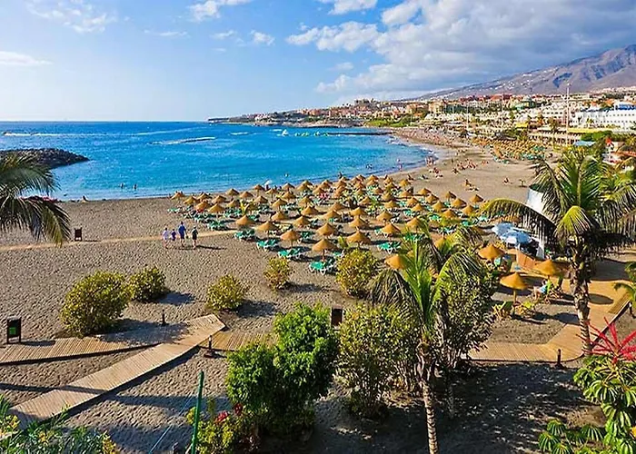 5-bedroom In Playa Del Duque Villa