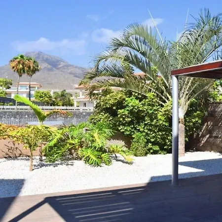 Villa 5-bedroom In Playa Del Duque *