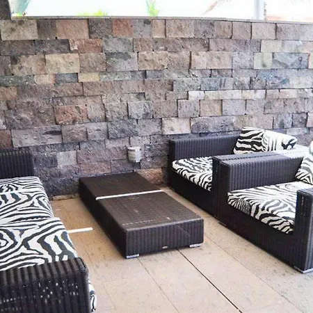 5-bedroom In Playa Del Duque Villa