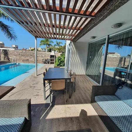 5-bedroom In Playa Del Duque Villa *