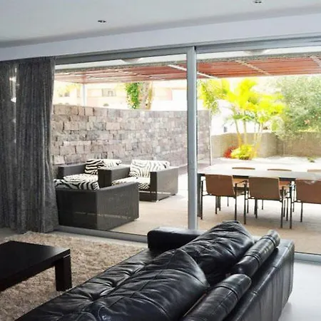 Willa 5-bedroom In Playa Del Duque *